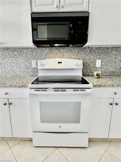 826 Wiggins Pass Rd, Unit 302, Naples, FL 34110 Photo