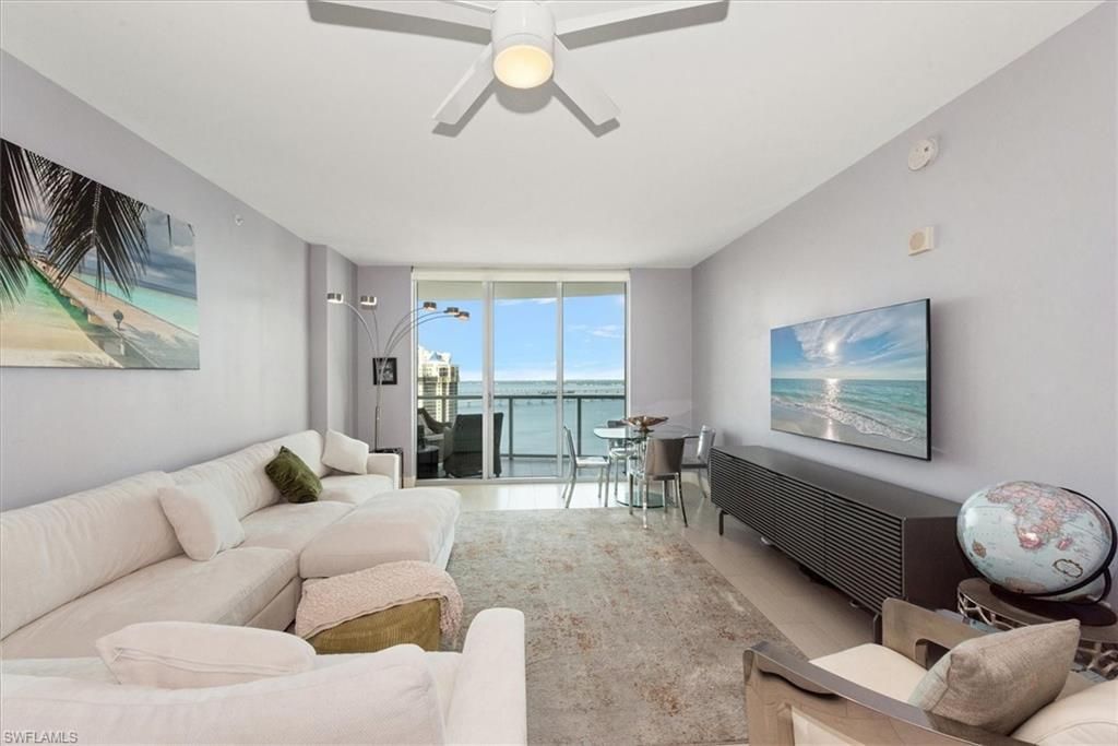 3000 Oasis Grand Blvd, Unit 2205, Fort Myers, FL 33916 Photo