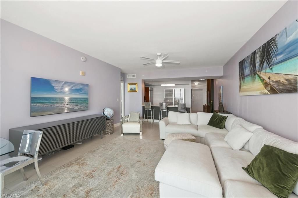 3000 Oasis Grand Blvd, Unit 2205, Fort Myers, FL 33916 Photo