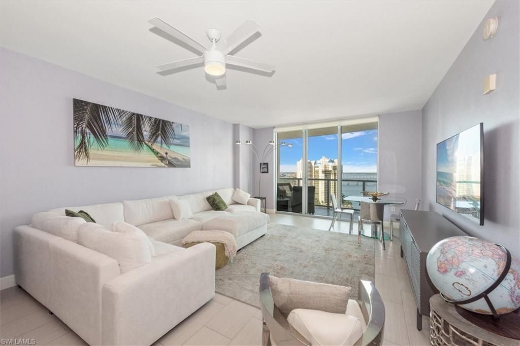 3000 Oasis Grand Blvd, Unit 2205, Fort Myers, FL 33916 Photo