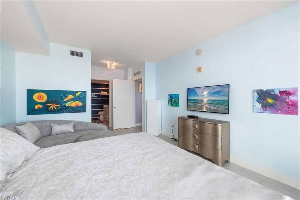 3000 Oasis Grand Blvd, Unit 2205, Fort Myers, FL 33916 Photo
