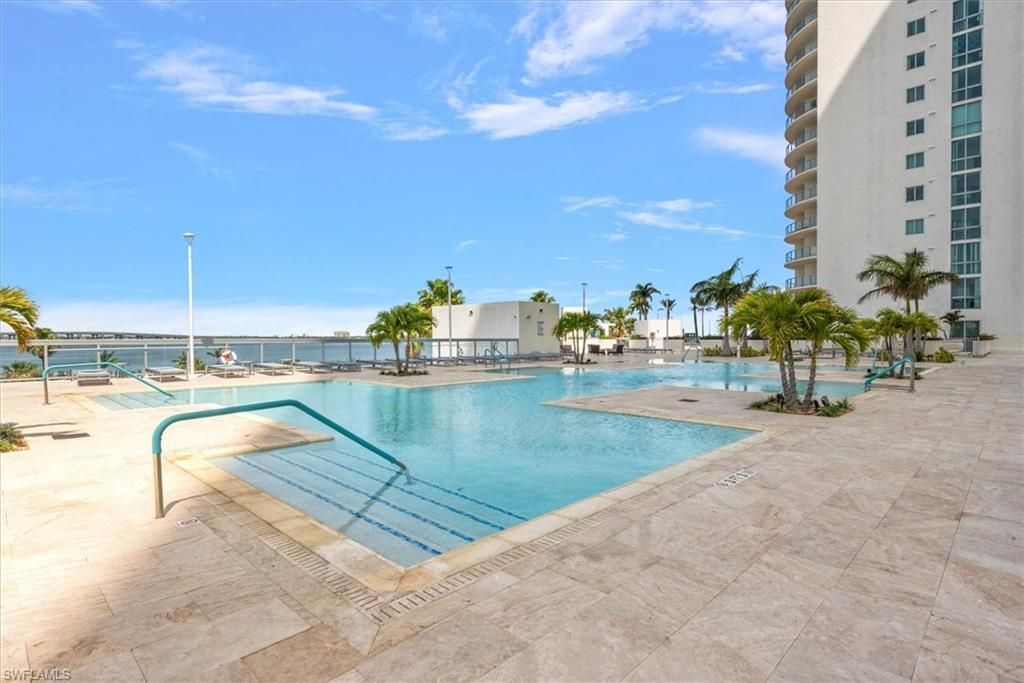 3000 Oasis Grand Blvd, Unit 2205, Fort Myers, FL 33916 Photo