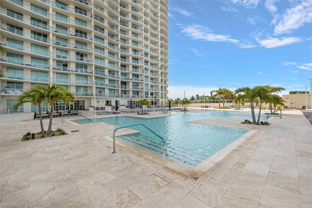 3000 Oasis Grand Blvd, Unit 2205, Fort Myers, FL 33916 Photo