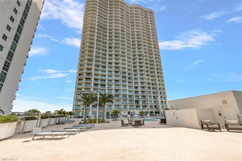 3000 Oasis Grand Blvd, Unit 2205, Fort Myers, FL 33916 Photo
