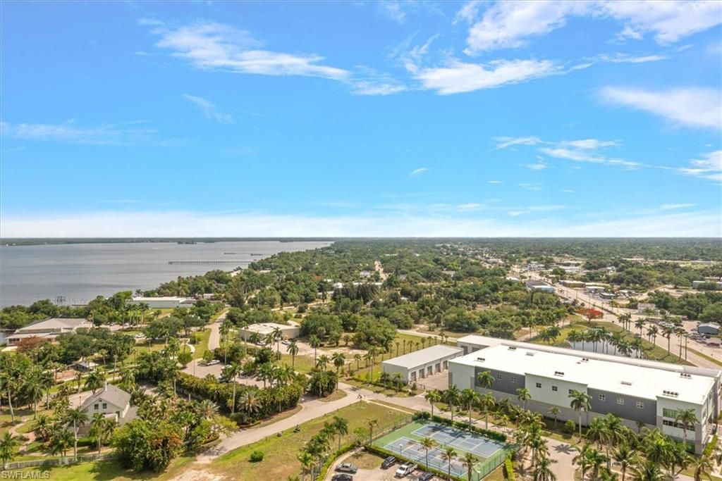 3000 Oasis Grand Blvd, Unit 2205, Fort Myers, FL 33916 Photo