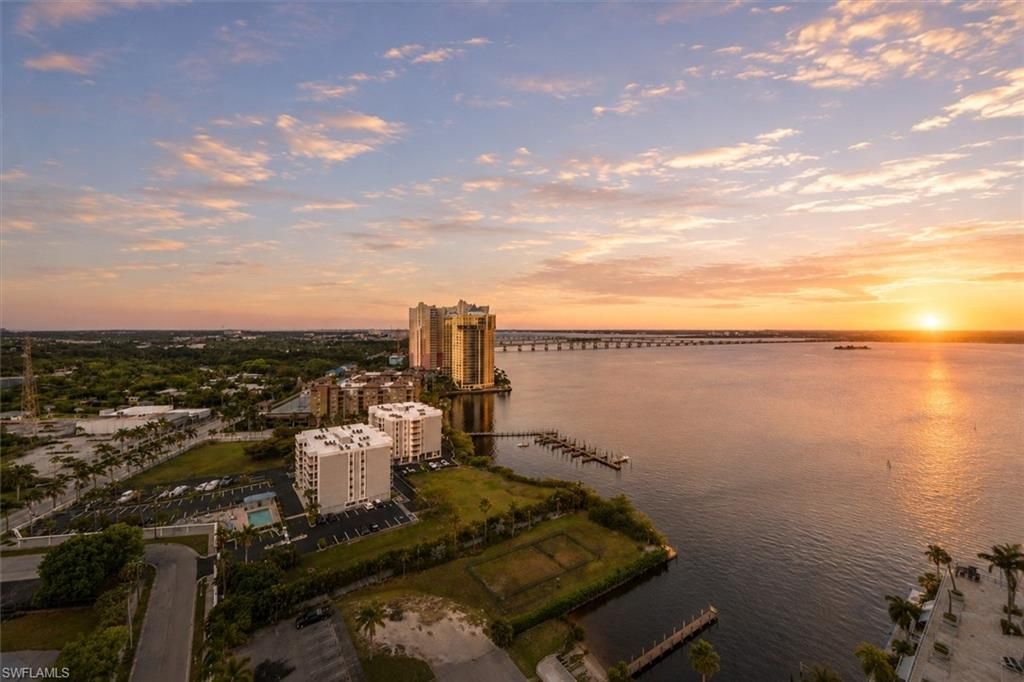 3000 Oasis Grand Blvd, Unit 2205, Fort Myers, FL 33916 Photo