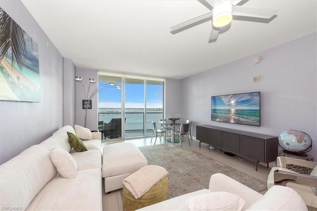 3000 Oasis Grand Blvd, Unit 2205, Fort Myers, FL 33916 Photo