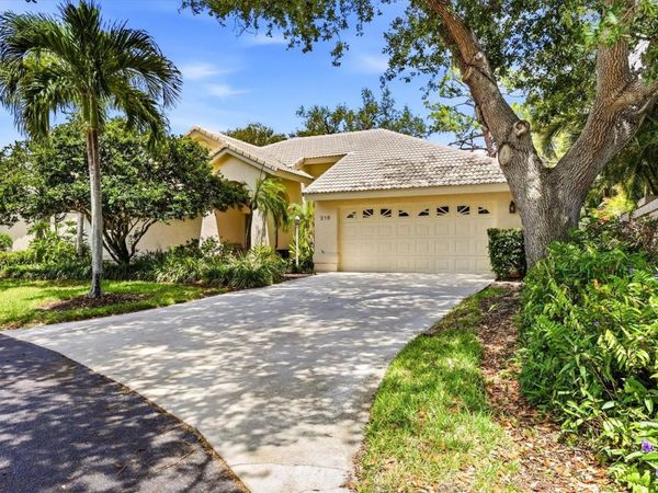 216 CARRIAGE HOUSE LANE , Unit 216, NOKOMIS, FL 34275