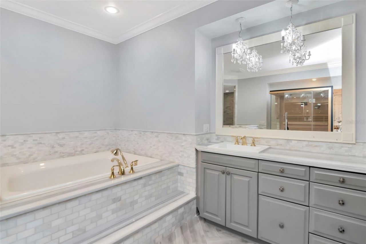 6220 Bayshore Boulevard, Tampa, FL 33611 Photo