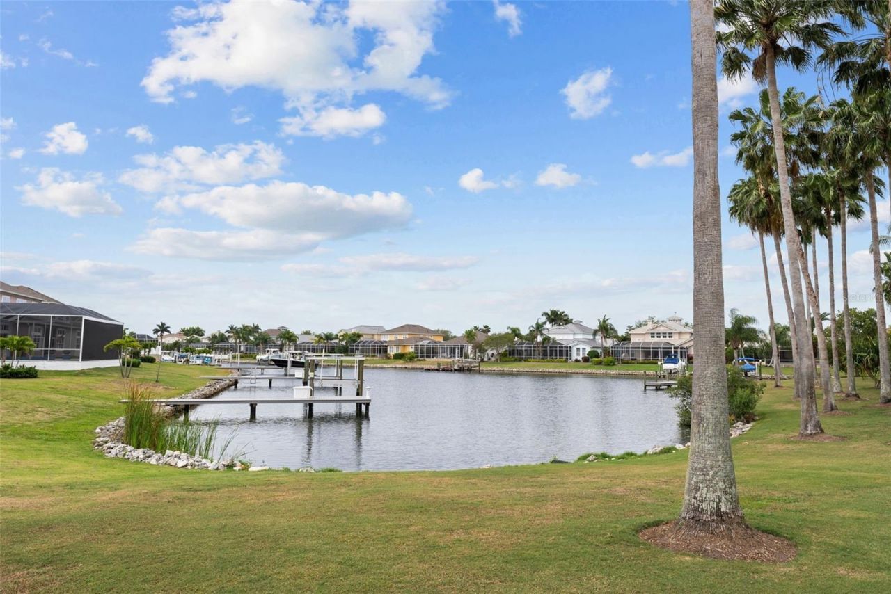 514 Winterside Drive, Apollo Beach, FL 33572 Photo