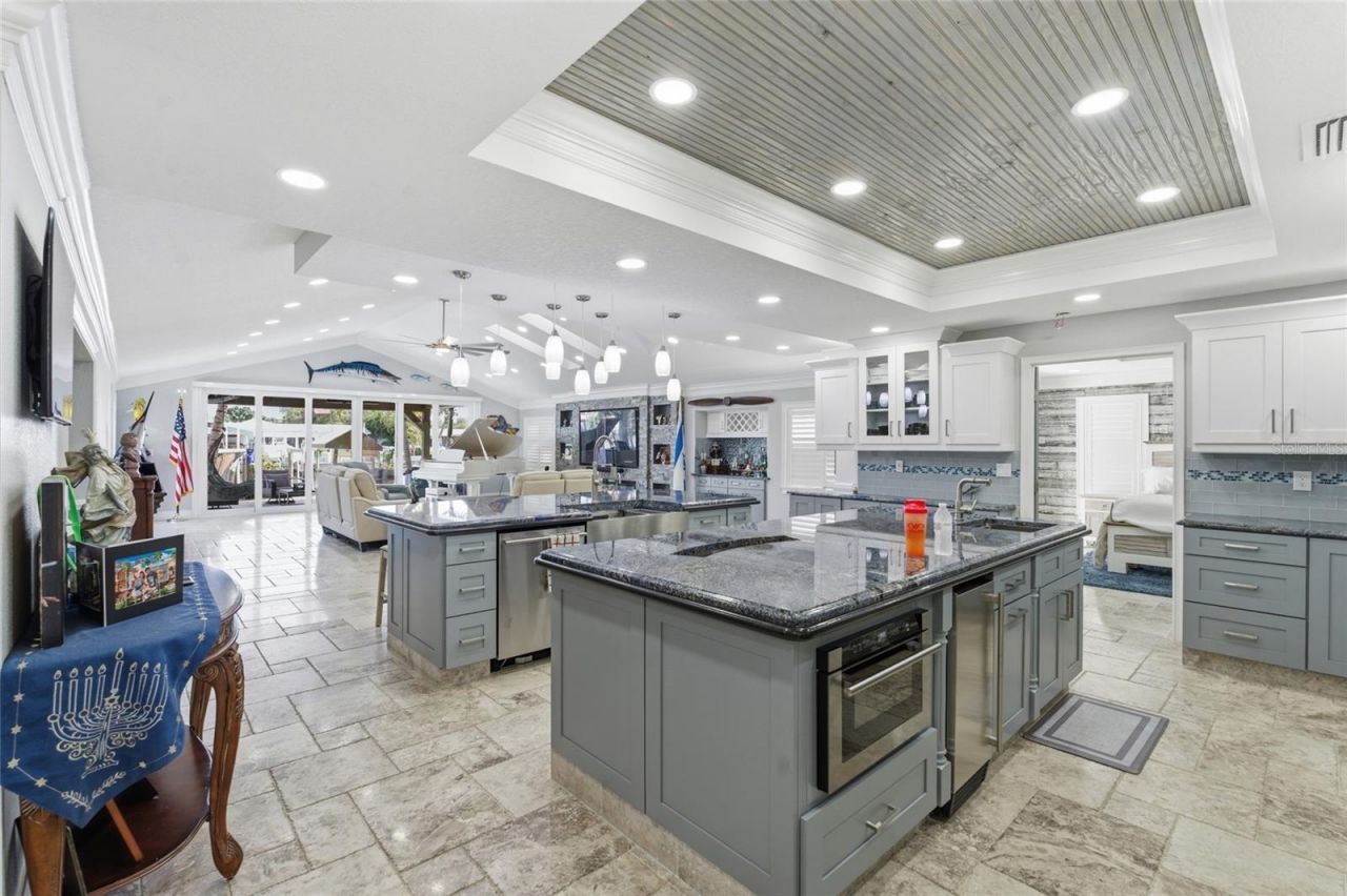3874 48th Avenue S, Saint Petersburg, FL 33711 Photo
