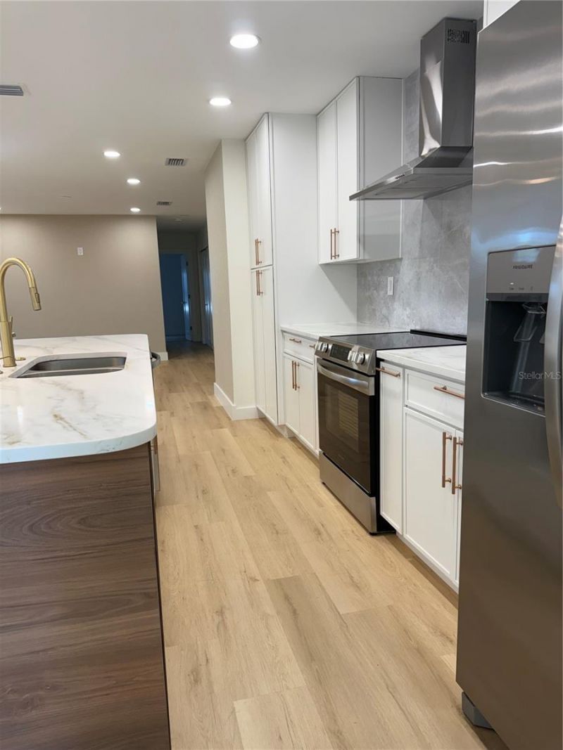 1908 51st Avenue W, Bradenton, FL 34207 Photo