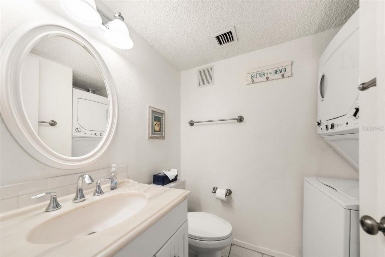 179 Medallion Boulevard , Unit H, Madeira Beach, FL 33708 Photo