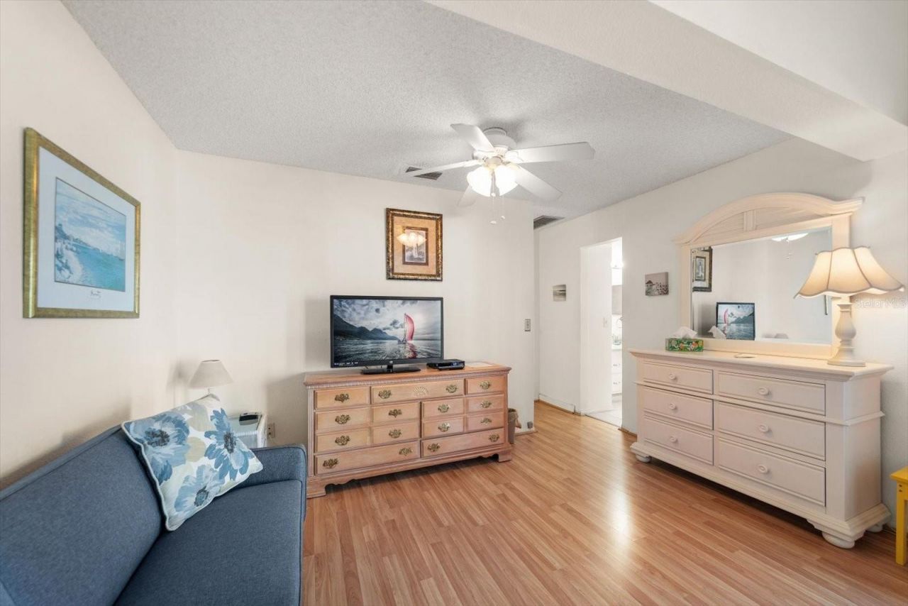 179 Medallion Boulevard , Unit H, Madeira Beach, FL 33708 Photo