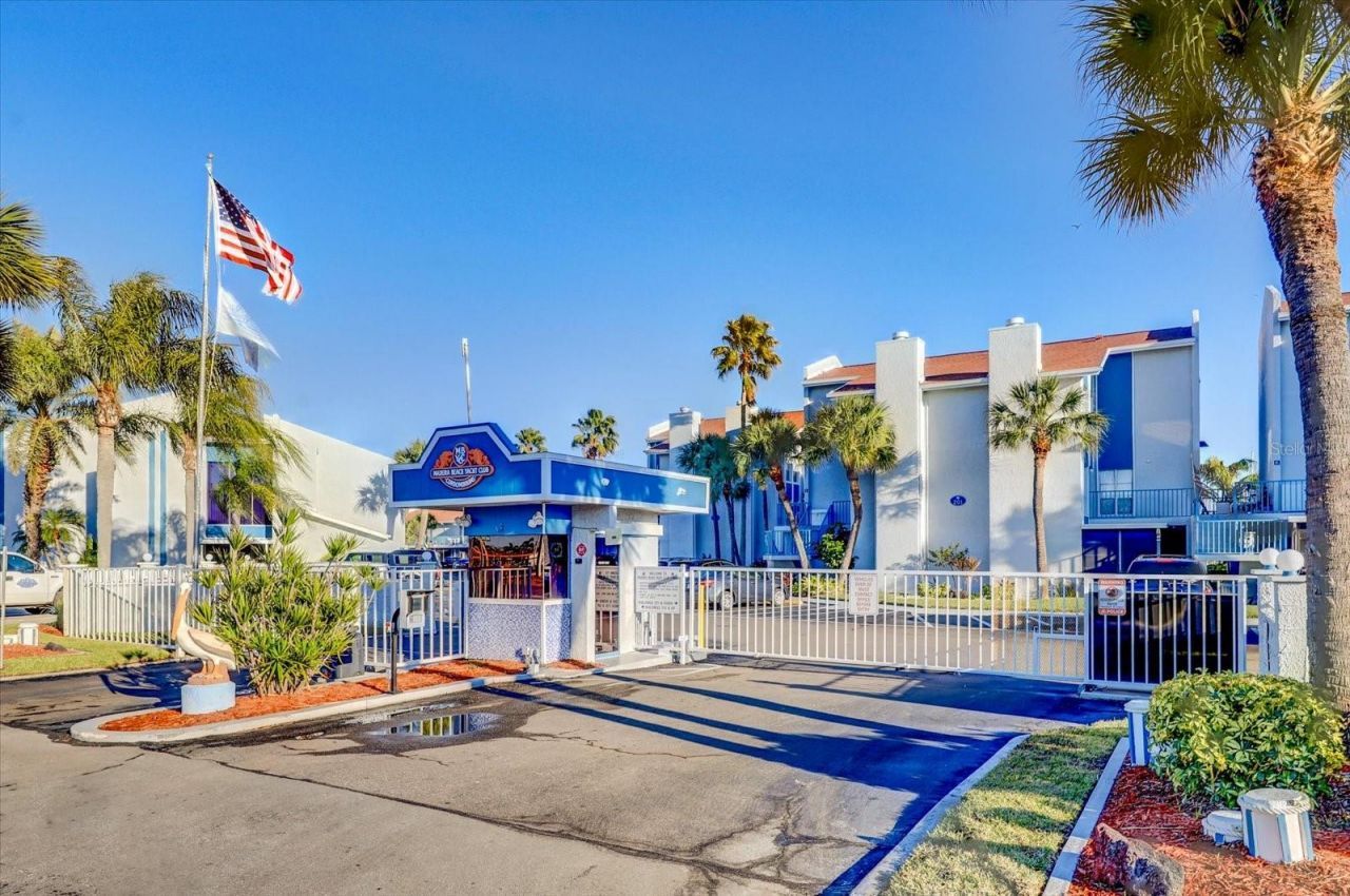 179 Medallion Boulevard , Unit H, Madeira Beach, FL 33708 Photo