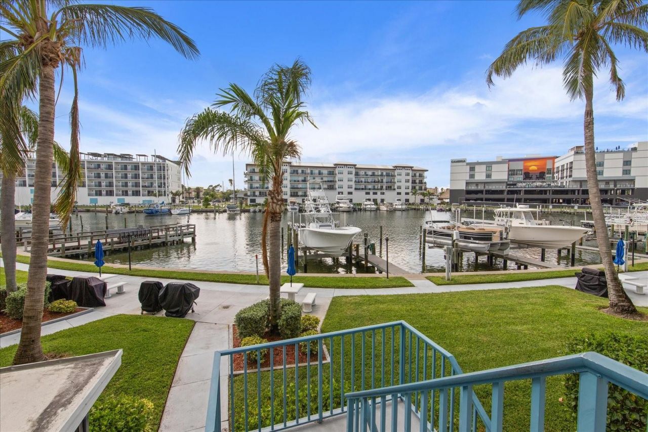 179 Medallion Boulevard , Unit H, Madeira Beach, FL 33708 Photo