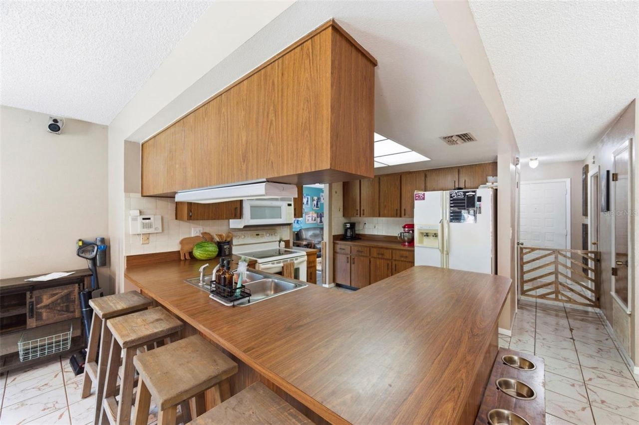 7377 Skylark Drive, Spring Hill, FL 34606 Photo