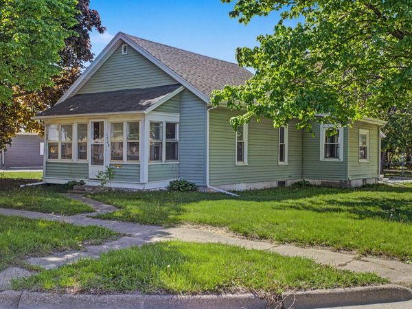 1704 Mamie Eisenhower Avenue, Boone, IA 50036