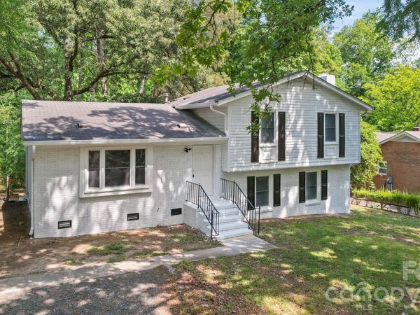 6126 Eagle Peak Drive, Charlotte, NC 28214
