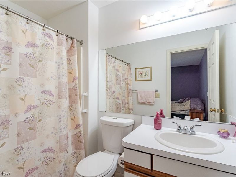 199 E Parkway Drive, Madison, OH 44057 Photo 11