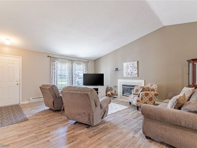199 E Parkway Drive, Madison, OH 44057 Photo 4