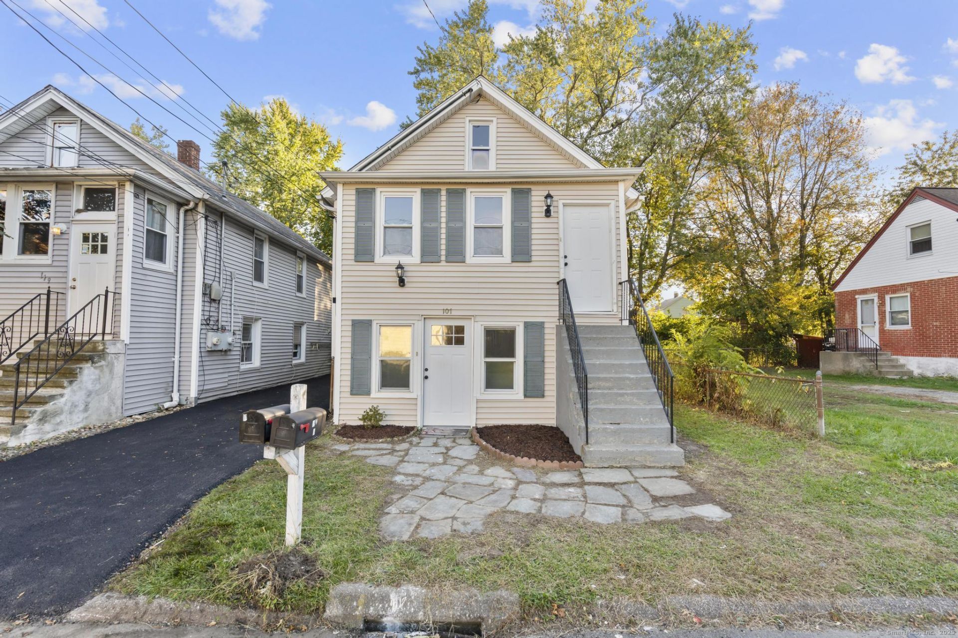 107 Dewey, Stratford, CT 06615 Main Photo