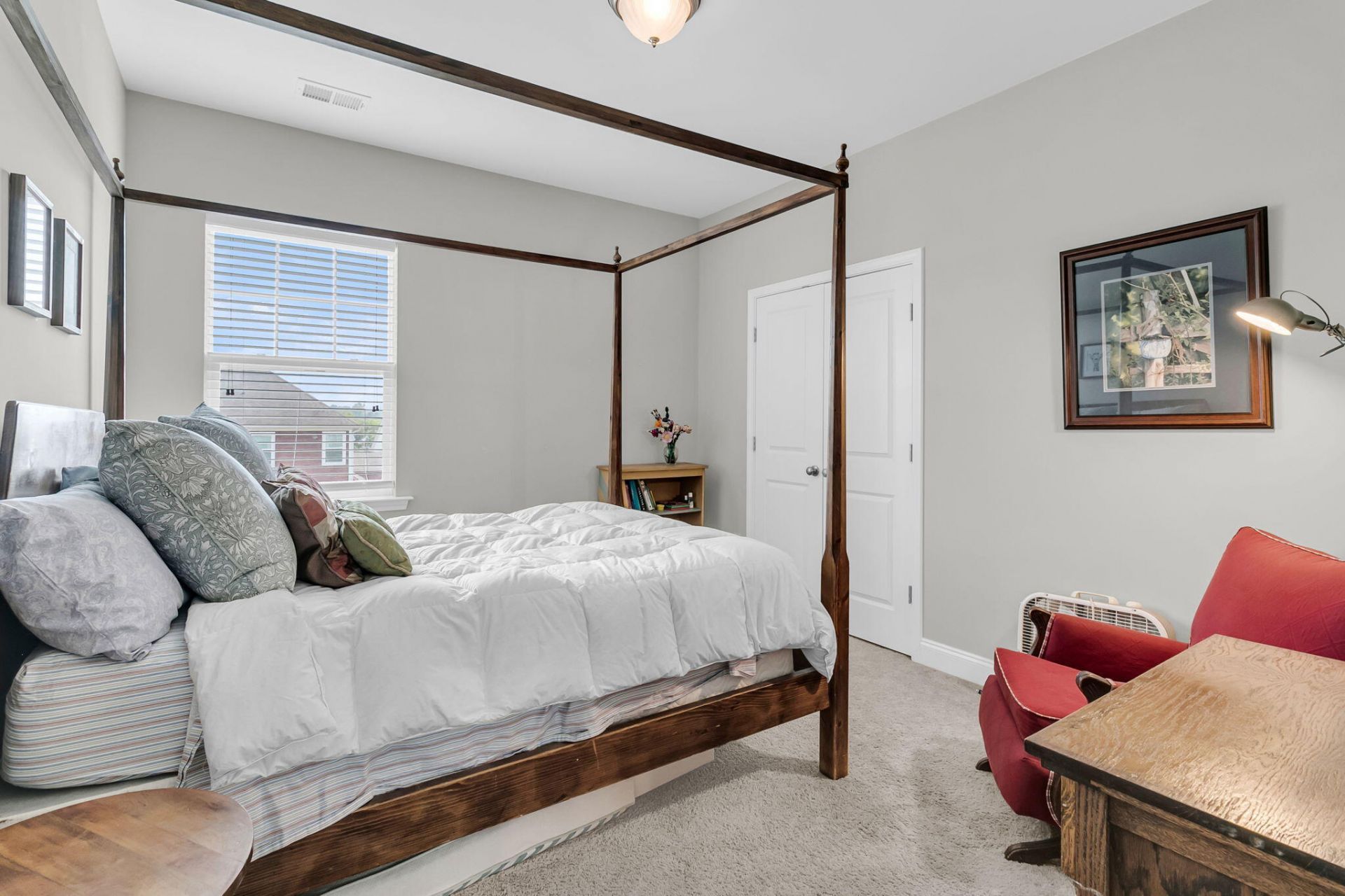 405 Ambergate Lane Photo 34