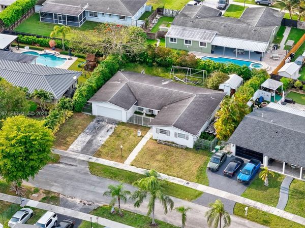 14245 SW 75th Ter , Miami, FL 33183