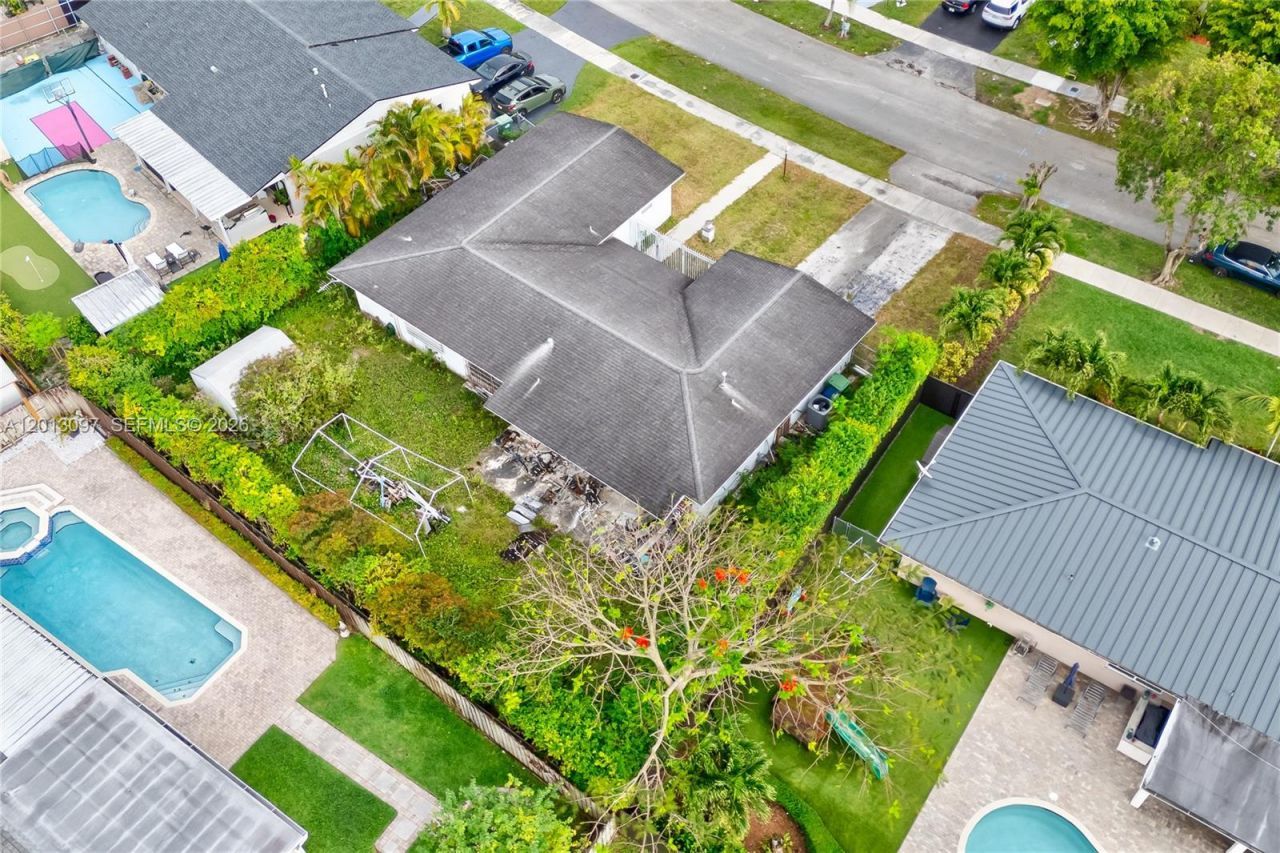 14245 SW 75th Ter, Miami, FL 33183 Photo