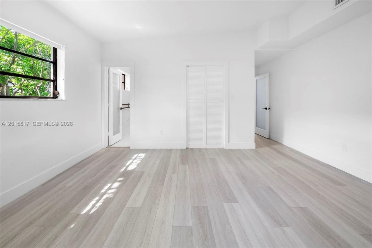 7525 Adventure Ave , North Bay Village, FL 33141 Photo