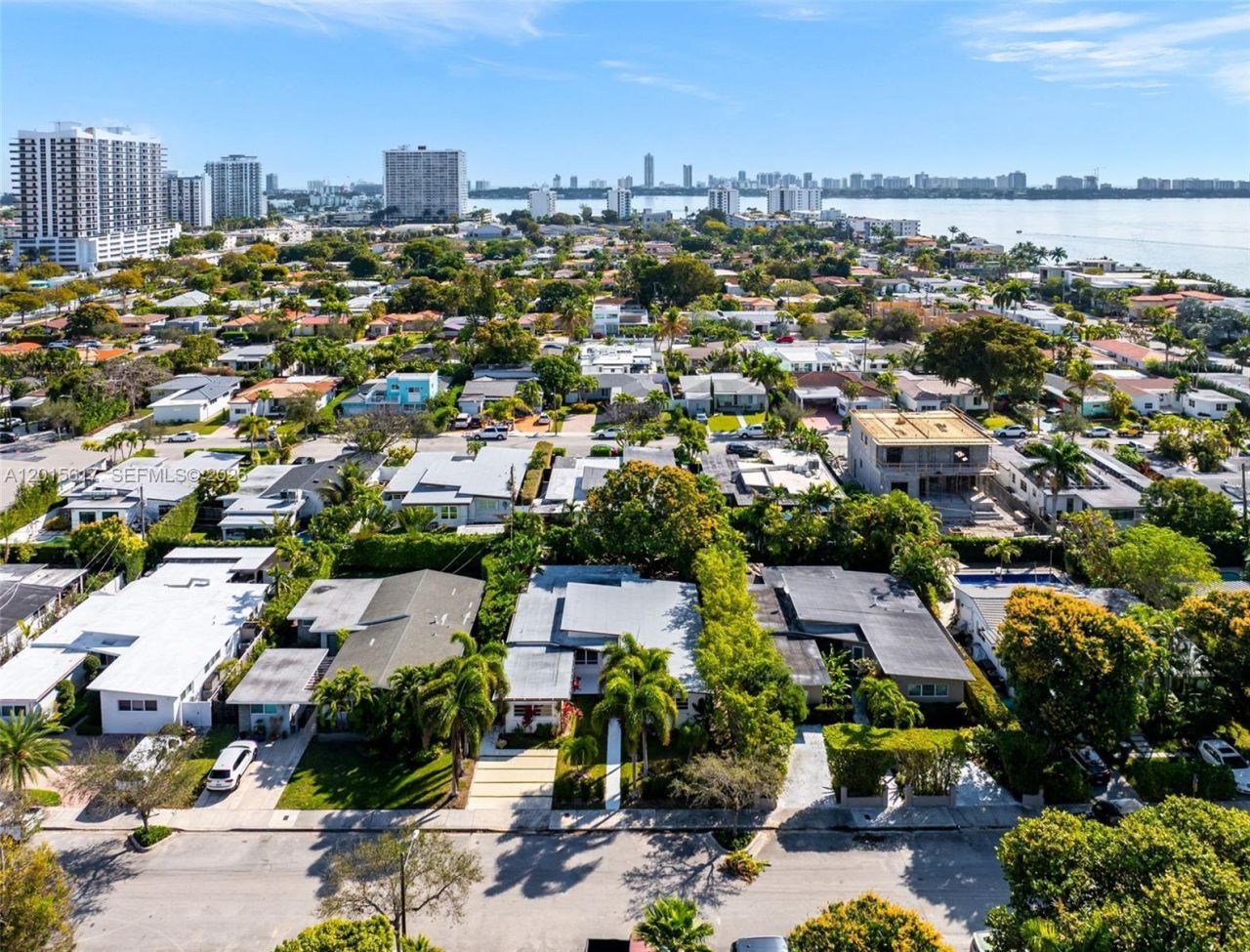 7525 Adventure Ave , North Bay Village, FL 33141 Photo