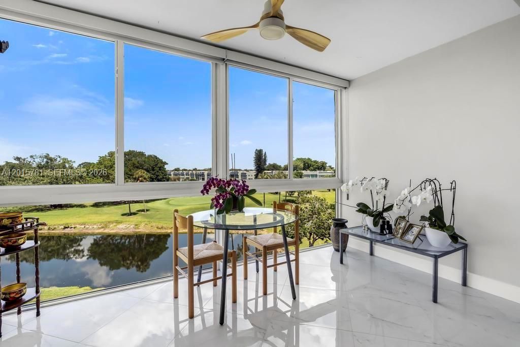 1020 Country Club Dr, Unit 405, Margate, FL 33063 Photo