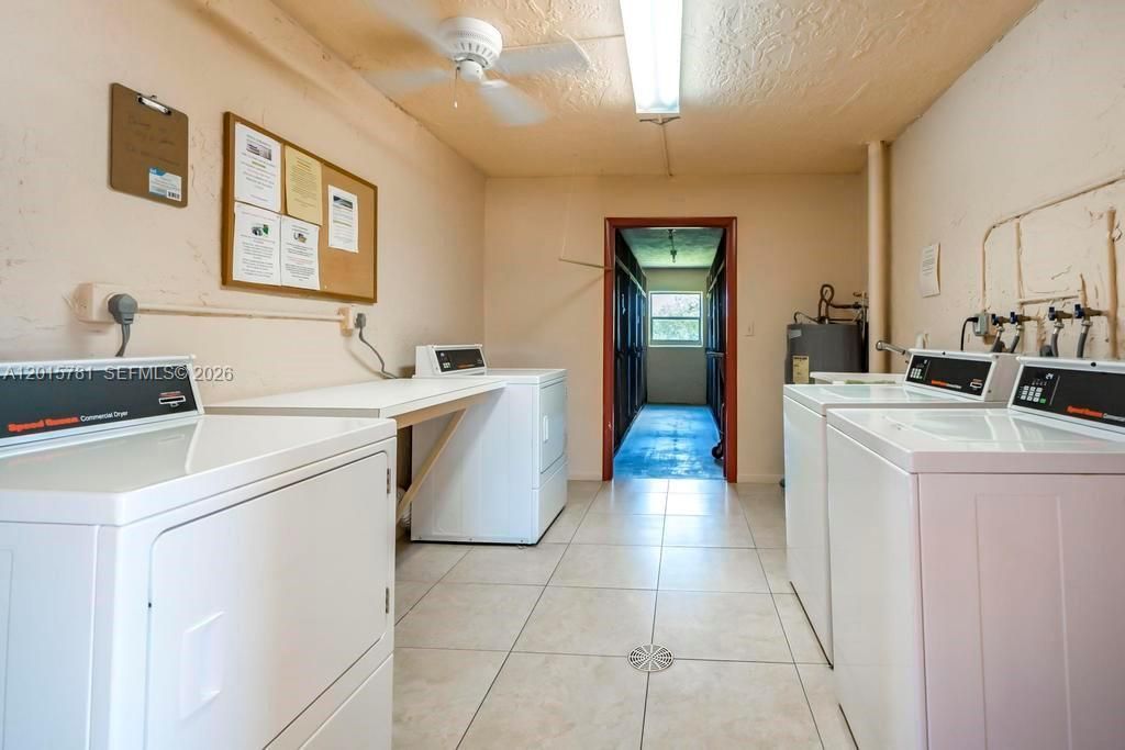1020 Country Club Dr, Unit 405, Margate, FL 33063 Photo