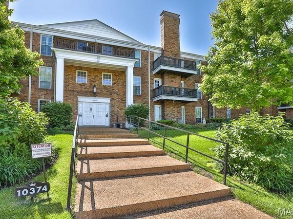 10374 Chimney Rock Drive, Unit 2, St Louis, MO 63146