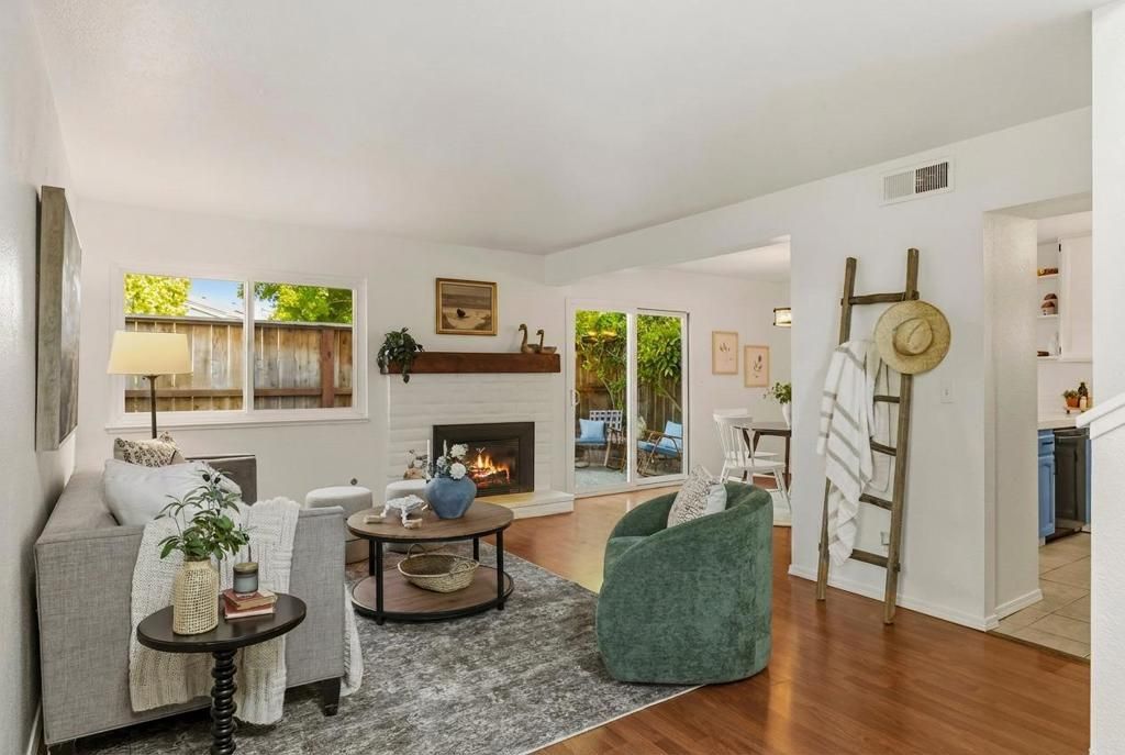 345 Coleridge Drive, Unit 70, Salinas, CA 93901 Main Photo