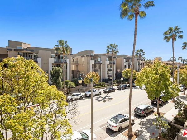 13045 Pacific Promenade, Unit 320, Playa Vista, CA 90094