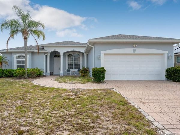4226 SW Jame Street, Port St Lucie, FL 34953