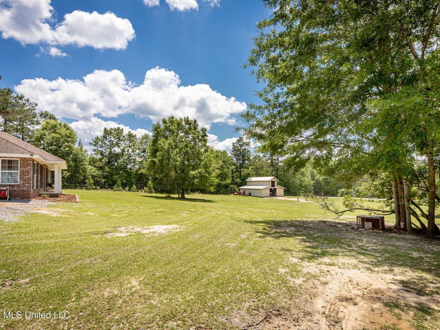 Property Image 100