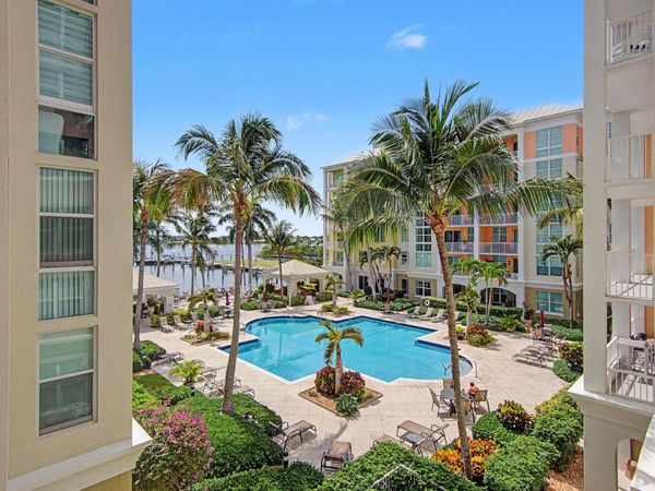 806 E Windward Way, Lantana, FL 33462