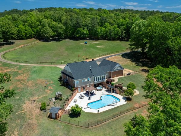 529 Floyd Road, Pine Mountain, GA 31822