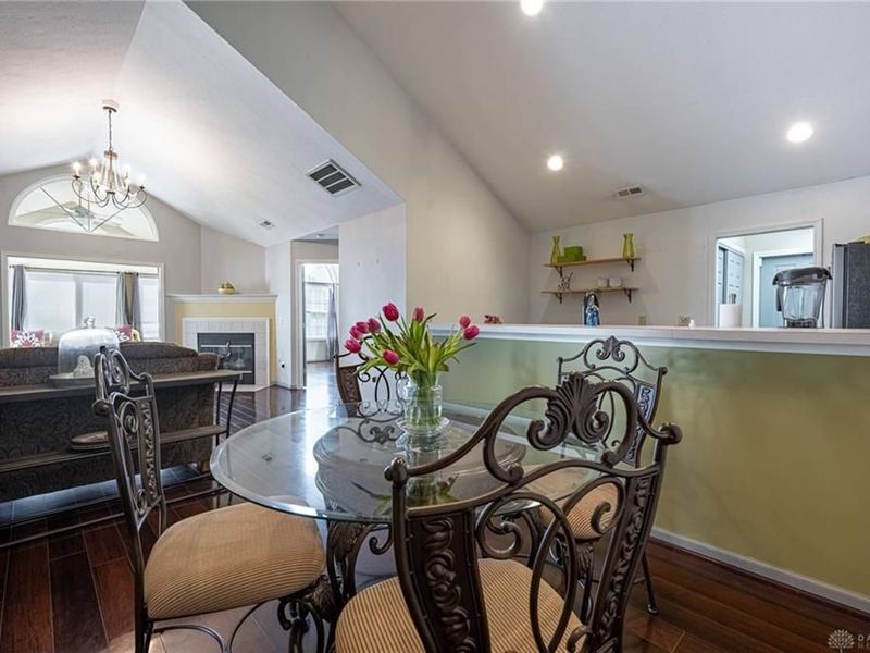5045 Crescent Ridge Drive, Clayton, OH 45315 Photo 8