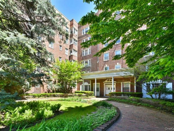 84-49 168th Street, Unit 1F, Jamaica Hills, NY 11432