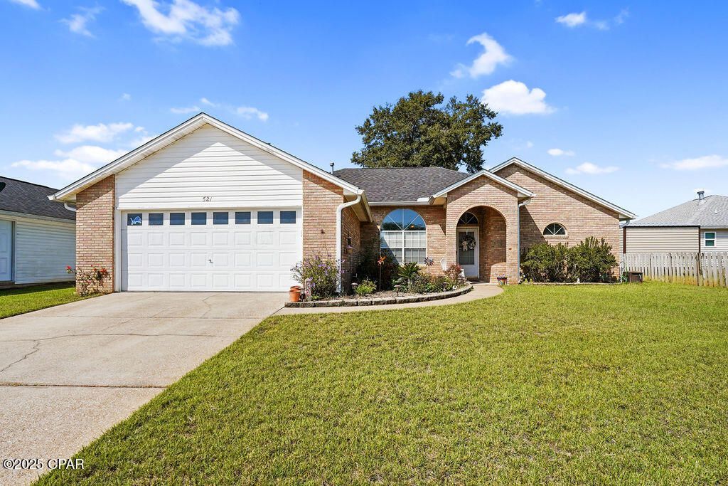 521 J H Crews Circle, Panama City, FL 32404 Main Photo