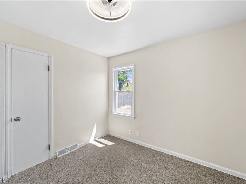 6307 Kenneth Avenue, Parma, OH 44129 Photo 16