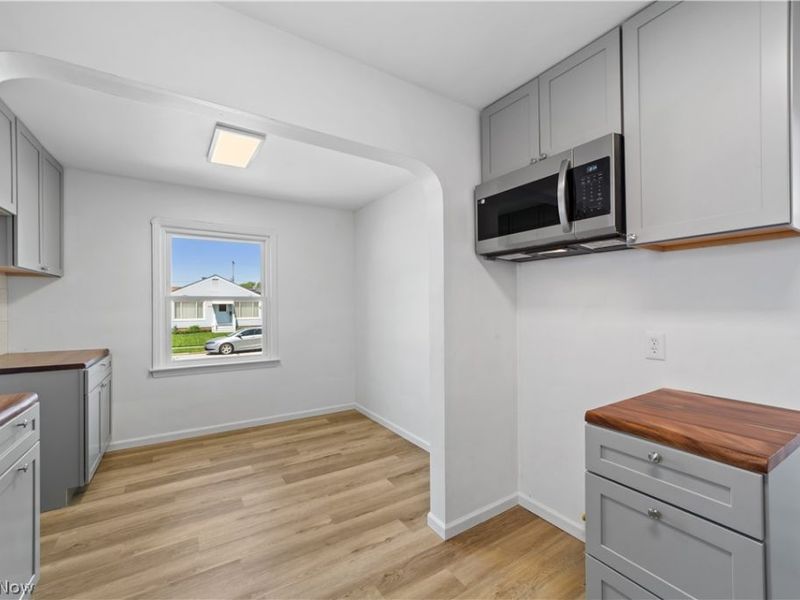6307 Kenneth Avenue, Parma, OH 44129 Photo 9
