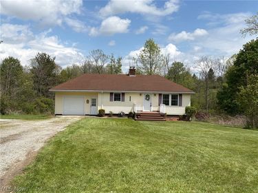 6995 Richmond Road, Glenwillow, OH 44139