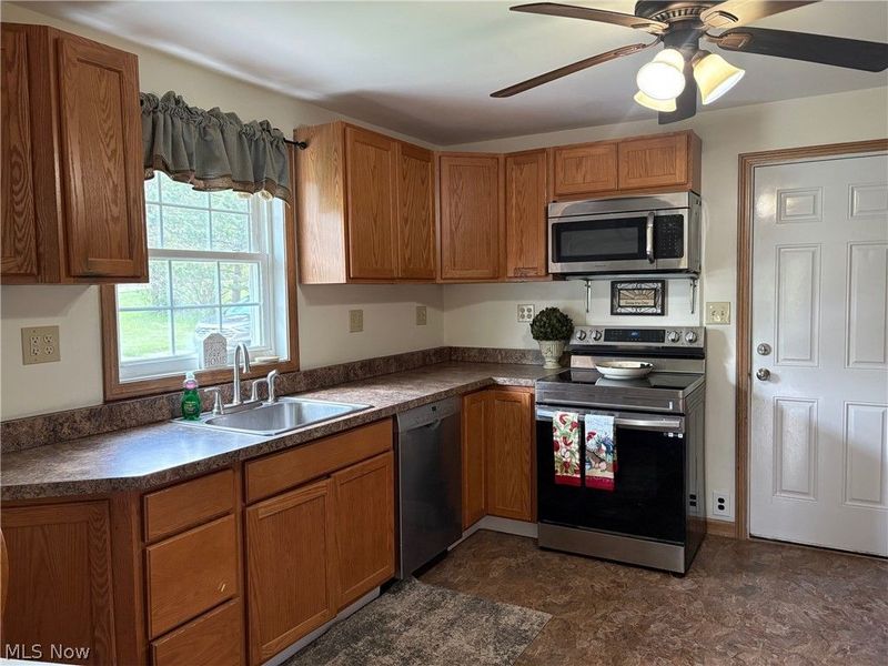 6995 Richmond Road, Glenwillow, OH 44139 Photo 4