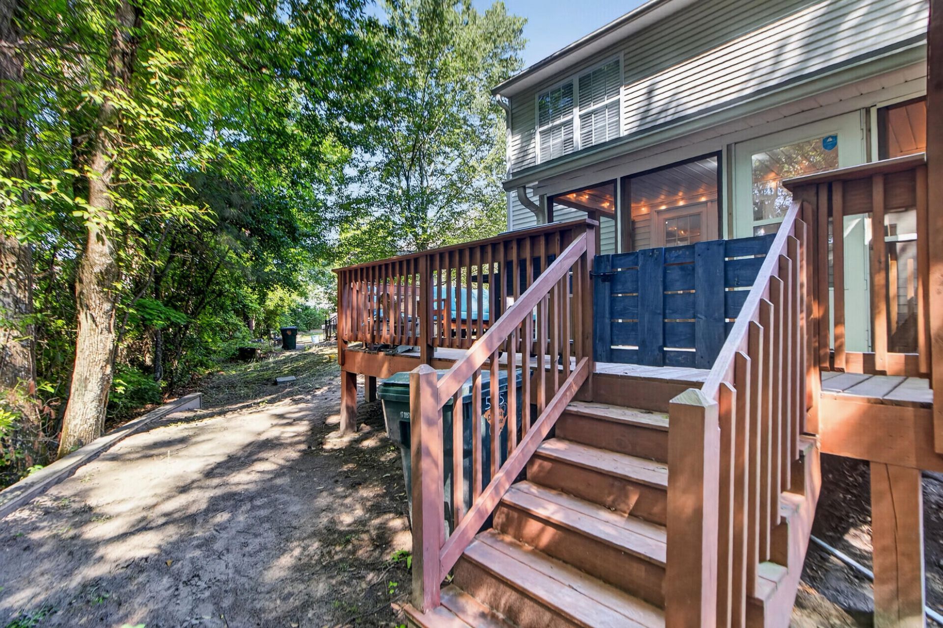 565 Tayrn Drive Photo 16