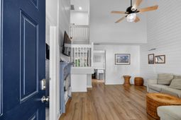 565 Tayrn Drive photo 4