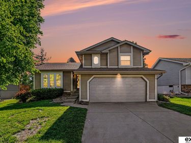 5027 S 164 Street , Omaha, NE 68135